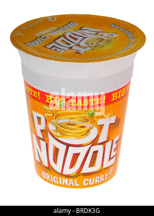 Pot alimentaire nouilles isolé sur fond blanc", "Pot Noodle Banque D'Images