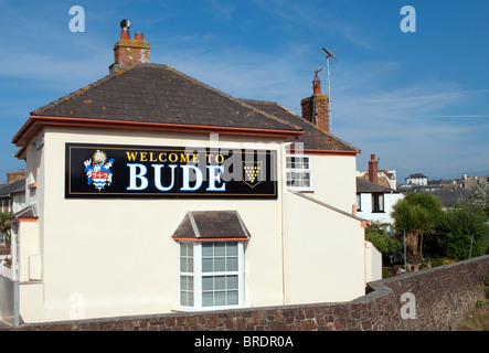 ' Bienvenue à bude ' inscrivez-vous sur le côté de chambre à bude, Cornwall, uk Banque D'Images