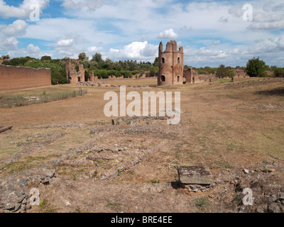 Rome, Italie, le Cirque de Maxence ruines le long de l'ancienne Via Appia. Banque D'Images