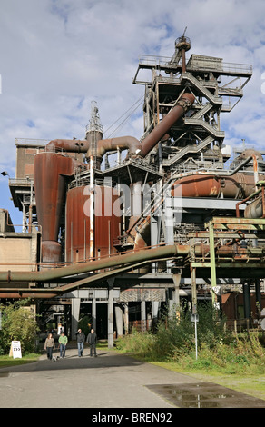 Steel works désaffectées au Landschaftspark Duisburg-Nord, NRW, Allemagne. Banque D'Images