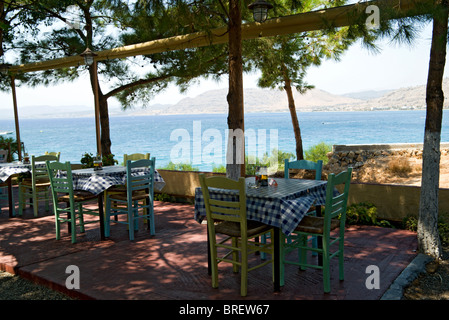 Lindos rhodes pefkos taverna kavos Dodécanèse Grèce Banque D'Images