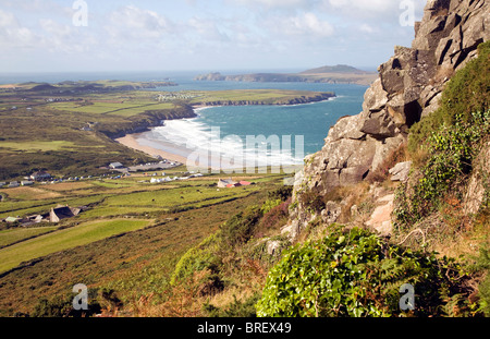 Whitesands Bay et de l'Île Carn Llidi Ramsey, St David's Head, Pembrokeshire, Pays de Galles Banque D'Images