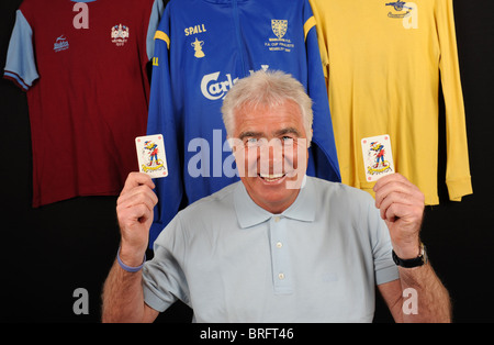 Ancien football manager Bobby Gould Banque D'Images