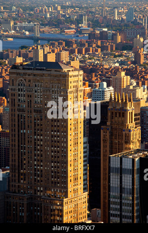 La fin de l'après-midi vue sur les immeubles de Manhattan, New York City USA Banque D'Images