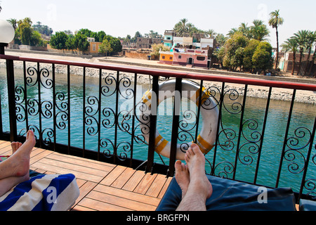 Une croisière sur le Nil est commun dans le cadre d'un voyage en Egypte Banque D'Images