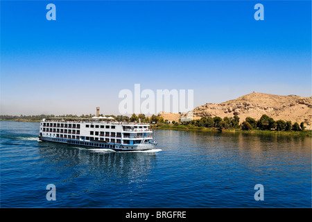 Une croisière sur le Nil est commun dans le cadre d'un voyage en Egypte Banque D'Images