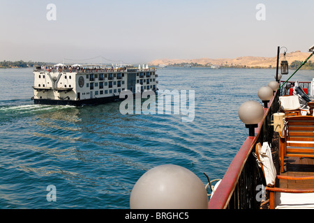 Une croisière sur le Nil est commun dans le cadre d'un voyage en Egypte Banque D'Images