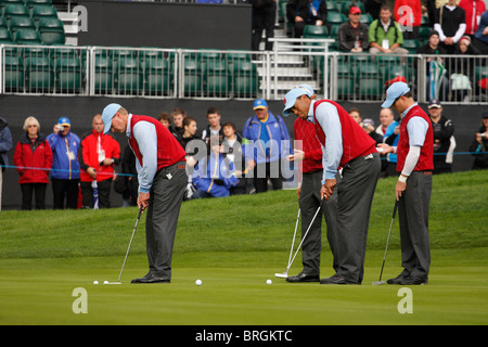 Les golfeurs américains sur le premier jour de pratique de la Ryder Cup en 2010, la Celtic Manor, Newport, Pays de Galles Banque D'Images