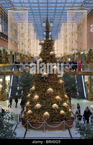Potsdamer Platz Arkaden shopping mall à l'époque de Noël, Potsdamer Platz, quartier Tiergarten, Berlin, Germany, Europe Banque D'Images