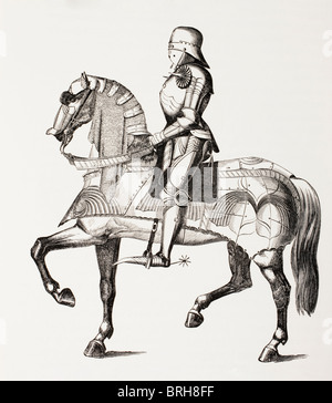 15ème siècle chevalier en armure complète montée sur cheval vêtu de l'armure. Banque D'Images