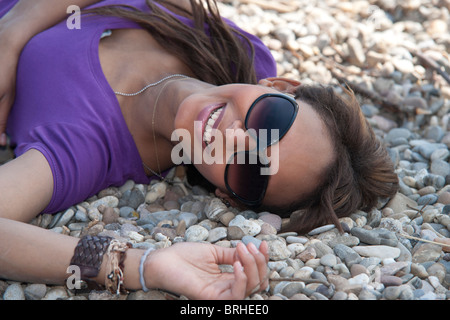 Les femmes sur la plage Banque D'Images