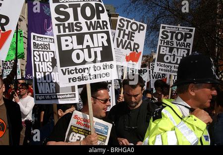 L'Anti war demo à Londres, 2003. Banque D'Images