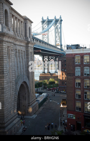 Le quartier de Brooklyn Dumbo au cours de la 14e édition du Festival de l'art sous le pont Banque D'Images