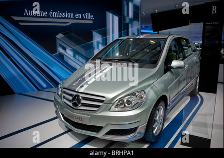 Paris, France, Disolay, salon de l'auto de Paris , Allemand Mercedes Benz, classe B F-Cell, voitures électriques de luxe à vendre Banque D'Images