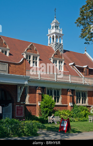 St Michael and all Angels, Turnham Green Banque D'Images