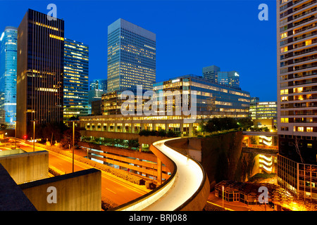 Paris, le quartier financier, la défense de nuit Banque D'Images