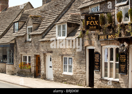 Village de Corfe. Dorset house extérieur vieux jeu. L'Angleterre Banque D'Images