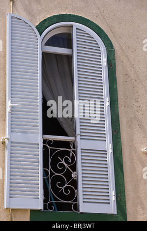 Maisons à Mosteiros, San Miguel, Açores, Portugal. Banque D'Images