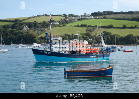 Bateau de pêche à Salcombe harbour, Salcombe, Devon, Angleterre, Royaume-Uni. Banque D'Images