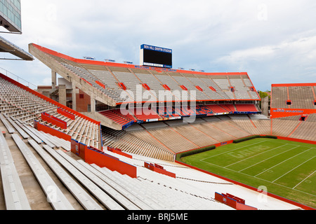 Intérieur du stade Ben Hill Griffin communément connu sous le nom de Swamp Home de l'Université de Floride Gators Banque D'Images