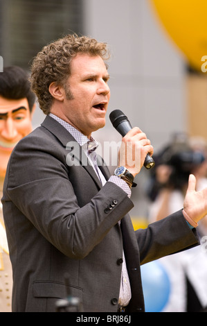 Will Ferrell au DreamWorks Animation de l'événement pour battre le record Guinness de la plus grande 'super hero' rassemblement. Banque D'Images