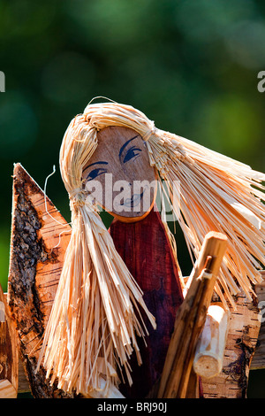 Sculptures faites à la main en bois d'un ange-woman face Banque D'Images