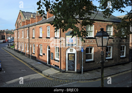 L'Albion Inn un célèbre vieille pub dans les rues en terrasse en centre-ville de Chester UK Banque D'Images