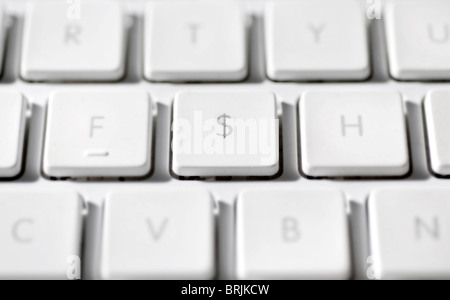 American dollar sign on laptop computer keyboard Banque D'Images