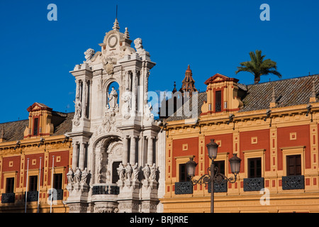 La façade principale du Palacio de San Telmo en Sevilla, Espagne Banque D'Images