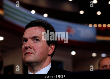 Le Chancelier GEORGE OSBORNE 03 octobre 2010 CPI BIRMINGHAM ENGLAND Banque D'Images