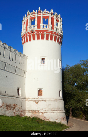 Un ciruclar tour d'angle du monastère Novodevichy médiévale à Moscou, Russie Banque D'Images