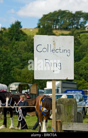 Gros plan sur le panneau De L'anneau De Collecte de poney cheval au Rosedale Agricultural Show en été North Yorkshire Angleterre Royaume-Uni GB Grande-Bretagne Banque D'Images