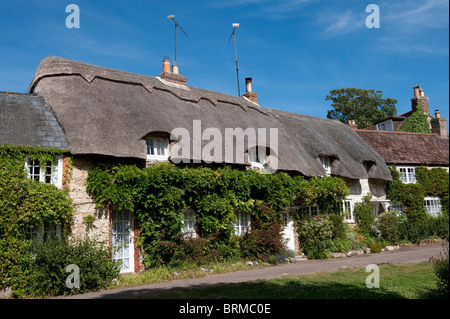 Très jolie chaumière sur Winkle Street sur l'île de Wight, Angleterre. Banque D'Images