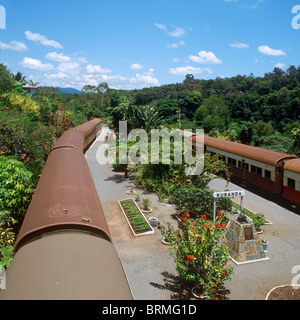 Les trains dans la gare de Kuranda, Atherton, Nord du Queensland, Australie Banque D'Images