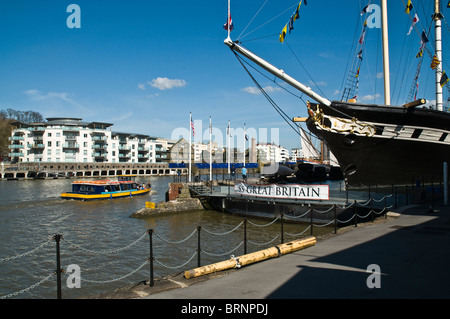 Dh SS Great Britain BRISTOL Bristol port flottant quai de traversier SS Great Britain Bristol musée navires maritme Banque D'Images