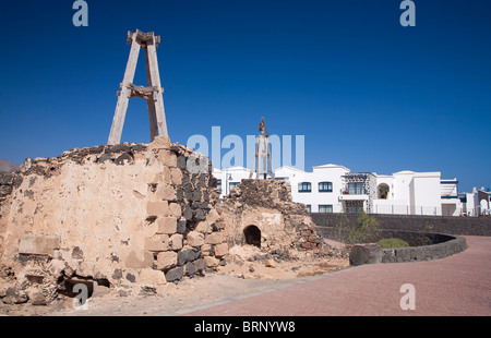 Tours de bois préservé à proximité de Marina Rubicon, Playa Blanca, Lanzarote Banque D'Images