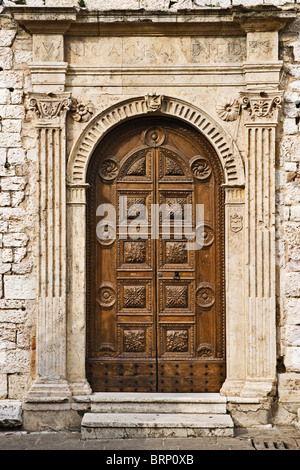 Torre del Popolo porte, assise, Ombrie, Italie Banque D'Images