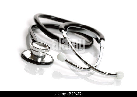 Stéthoscope isolé sur fond blanc Banque D'Images