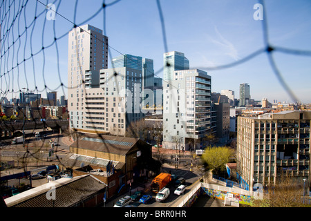 Le quartier financier de Canary Wharf construit sur le site de West India Docks, Isle of Dogs, Londres, Royaume-Uni. Photo:Jeff Gilbert Banque D'Images