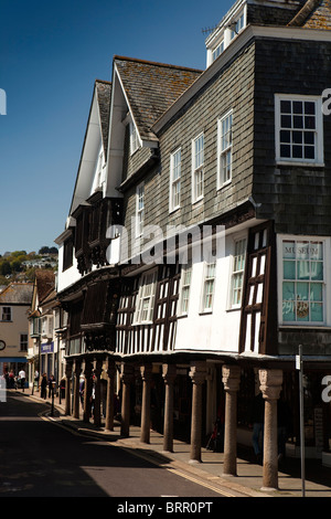 Royaume-uni, Angleterre, Devon, Dartmouth, du centre-ville immeuble butterwalk historique Banque D'Images