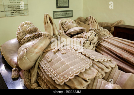 UK, Herefordshire, beaucoup Marcle, St Bartholomew's Church, 1660 Des effigies de Sybille et John Scudamore & Kyrle Banque D'Images