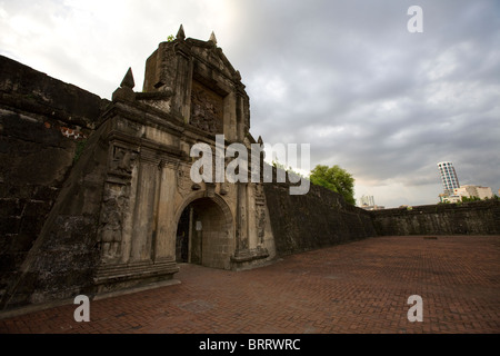 L'entrée principale de Fort Santiago dans la section historique de l'intramuros de Manille, Philippines. Banque D'Images