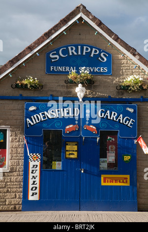 Pompes Funèbres Garage Aidensfield Village Grosmont Heartbeat Whitby North York Moors. Photo : Jeff Gilbert Banque D'Images