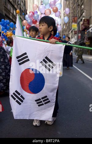 2010 Korean Day Parade le long de l'Avenue des Amériques à New York. Banque D'Images