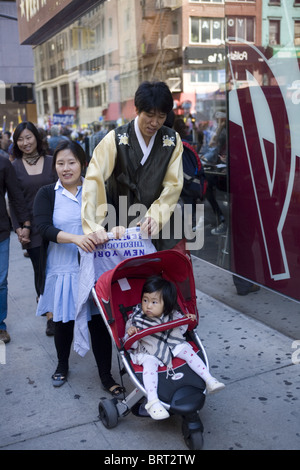 2010 Korean Day Parade le long de l'Avenue des Amériques à New York. Banque D'Images