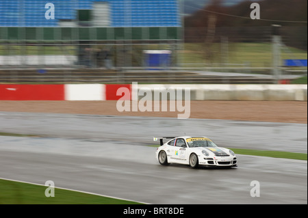 Charlie Frijns / Rob Frijns dans la Porsche 997 GT3 voiture - Dutch Supercar Challenge à Silverstone 2010. Banque D'Images