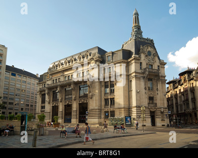 Vieux Monumental bâtiment du bureau de poste, dans le centre-ville historique de Dijon, Bourgogne, France Banque D'Images