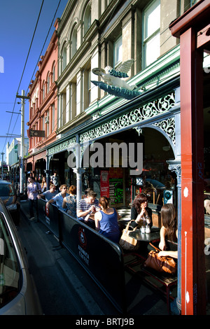 Melbourne, Brunswick st, la vie de la rue et du café sur l'une des rues les plus proches de Melbourne Banque D'Images