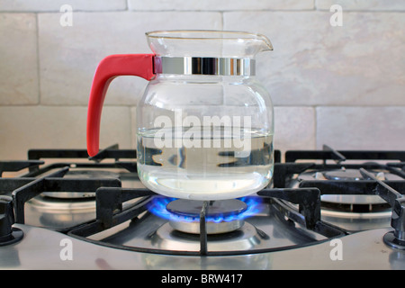 Sur verre électrique cuisinière à gaz Banque D'Images