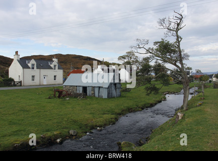 Village de métayage avec dhuirinish duirinish allt flux ecosse octobre 2010 Banque D'Images